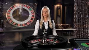 Bàn cược live casino trực tiếp với dealer chuyên nghiệp trên 333win